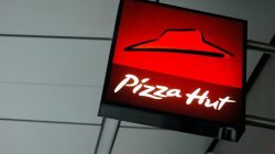 Giliran Pizza Hut yang Tutup 20 Gerai dan PHK 371 Karyawan Akibat Kerugian Membengkak