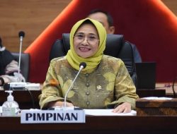DPR Minta Pemerintah Kaji Usulan Ujian Nasional Kembali Digelar: Jangan Buat Anak Stres DPR Minta Pemerintah Kaji Usulan Ujian Nasional Kembali Digelar: Jangan Buat Anak Stres