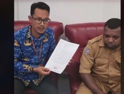 Ortu Siswa Denda Guru Rp 100 Juta Usai Anaknya Diviralkan Sedang Gambar Alis di Kelas