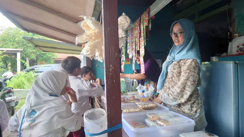 Omset Kantin Sekolah Menurun Imbas Program Makan Bergizi, Pemerintah akan Evaluasi