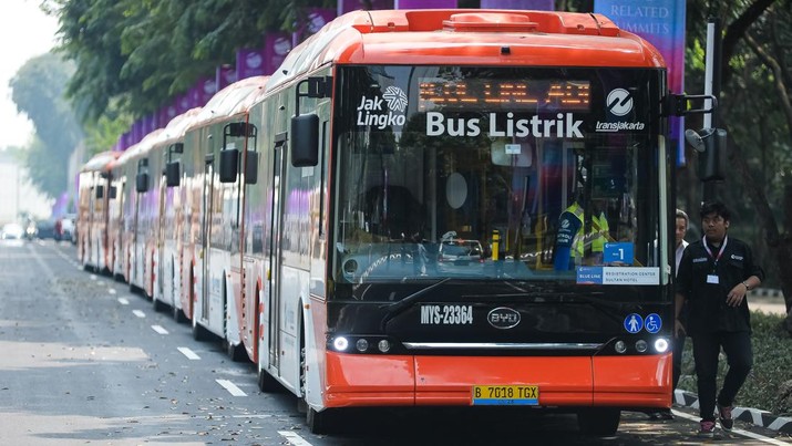 VKTR Operasikan 20 Unit Bus Listrik untuk TransJakarta dengan TKDN 40%