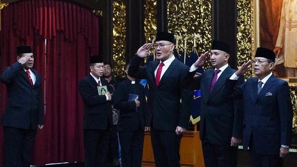 Deddy Corbuzier Dilantik Jadi Staf Khusus Menhan, Ini Tugas dan Besaran Gajinya