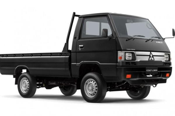 Mitsubishi L300 vs Suzuki Carry: Mana yang Lebih Cocok untuk Bisnis Anda?