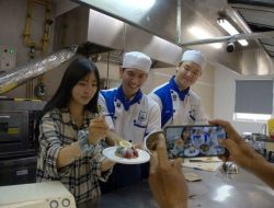 Detoksifikasi dengan Arang: Keuntungan dan Risiko untuk Kesehatan Makanan & Minuman Anda Detoksifikasi dengan Arang: Keuntungan dan Risiko untuk Kesehatan Makanan & Minuman Anda