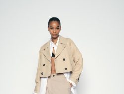 Cropped Trench Coat: Gaya Klasik yang Diredefinisikan Ulang di Tahun 2025 Cropped Trench Coat: Gaya Klasik yang Diredefinisikan Ulang di Tahun 2025