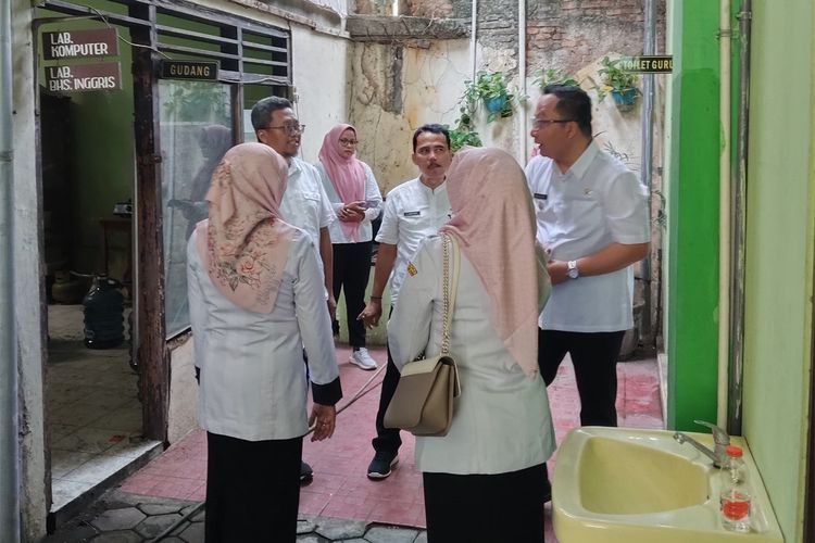 Berdayakan Pembelajaran Siswa, Pemkab Gresik Renovasi 349 Ruang Kelas Tercemarkan Tahun Ini