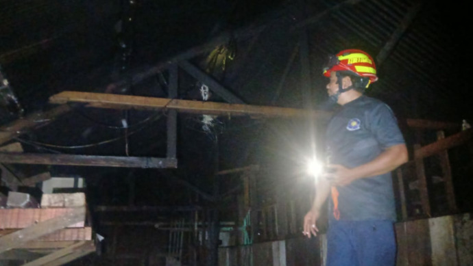 Kambing Aman, Namun Kandang Terbakar! Apa yang Sebenarnya Terjadi?