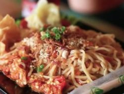 Explore Malang’s Nightlife Flavors: 10 Kuliner Terpopuler yang Selalu Ramai Pengunjung Explore Malang’s Nightlife Flavors: 10 Kuliner Terpopuler yang Selalu Ramai Pengunjung