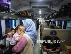 KAI Perkirakan Puncak Arus Balik Lebaran Terjadi di 6 April 2025 KAI Perkirakan Puncak Arus Balik Lebaran Terjadi di 6 April 2025