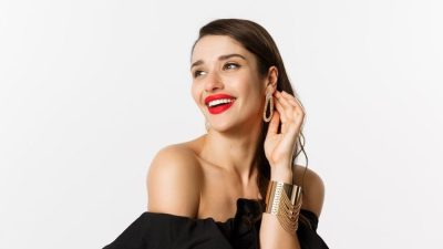 10 Jenis Perhiasan Klasik yang Dapat Mempercantik Tampilanmu