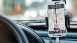 Tips Ampuh Gunakan Google Maps Saat Berkendara, Terhindar dari Nyasar!