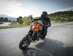 4 Tipu Untuk Menjaga Performa Sepeda Motor Pasca Mudik, Tetap Optimal! 4 Tipu Untuk Menjaga Performa Sepeda Motor Pasca Mudik, Tetap Optimal!