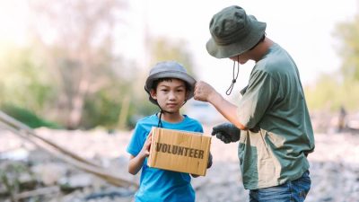 Orang Baik Hati Tapi Kesulitan Bersosialisasi? Inilah 8 Pengalaman Masa Kecil yang Mungkin Mereka Alami!