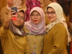Luar Biasa! Beginilah Kenaikan Gaji PNS Hingga 16% Tahun 2025 Luar Biasa! Beginilah Kenaikan Gaji PNS Hingga 16% Tahun 2025