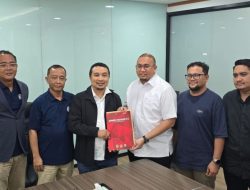 Kecaman Terhadap Kepemimpinan Wasit, Semen Padang Melapor ke PT LIB Kecaman Terhadap Kepemimpinan Wasit, Semen Padang Melapor ke PT LIB