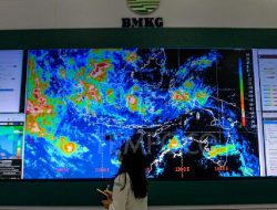 BMKG Prediksi: Kebanyakan Kota Besar di Indonesia Diguyur Hujan Hari Ini BMKG Prediksi: Kebanyakan Kota Besar di Indonesia Diguyur Hujan Hari Ini