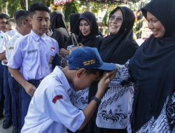 Gaji Guru di Sekolah Rakyat: Perbandingan dengan ASN dan Fakta Menarik Lainnya Gaji Guru di Sekolah Rakyat: Perbandingan dengan ASN dan Fakta Menarik Lainnya