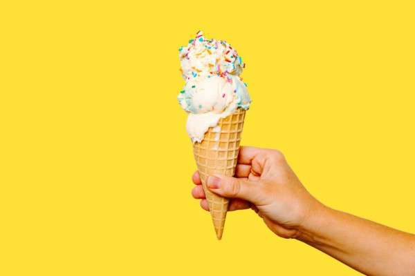 5 Tipu Membuat Es Krim Tanpa Mixer, Tetap Lembut dan Enak!