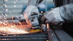 Young Londoner flies to Marrakech for a haircut cheaper than in London Young Londoner flies to Marrakech for a haircut cheaper than in London