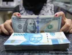 Rupiah Merosot Drastis ke Level Tertinggi dalam Sejarah: Rp 16.898 per Dolar AS (7/4) Rupiah Merosot Drastis ke Level Tertinggi dalam Sejarah: Rp 16.898 per Dolar AS (7/4)