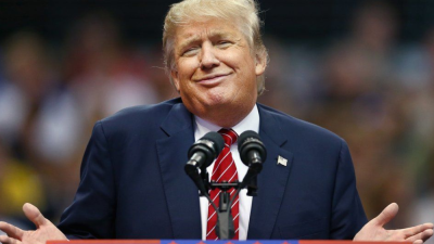 CORE Jelaskan Alasan Trump Pasang Tarif Impor 32% pada Indonesia