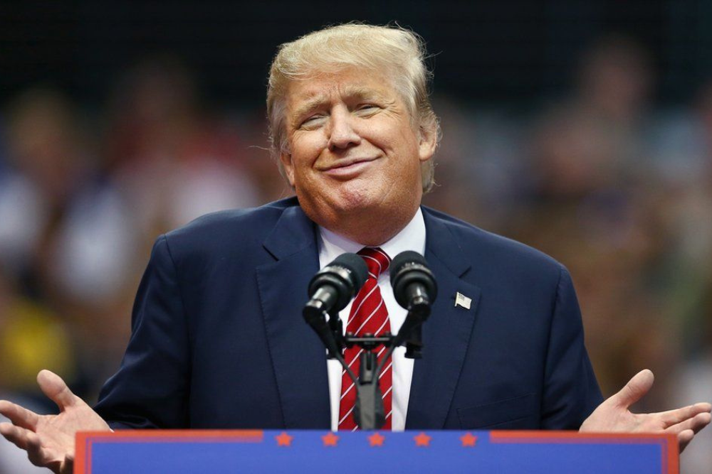 CORE Jelaskan Alasan Trump Pasang Tarif Impor 32% pada Indonesia