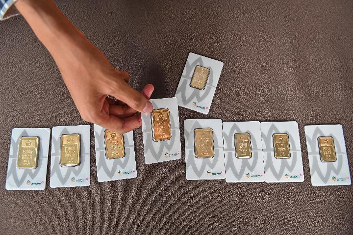 Harga Emas Antam Hari Ini Sedikit Menurun menjadi Rp 1,95 Juta per Gram