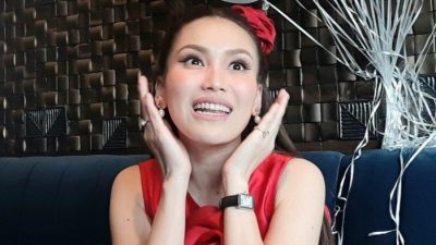 Cepat Sukses dengan Karir Gemilang: Ayu Ting Ting Minum Air Yasin Buatan Ibu Setiap Hari, Bahkan Sebelum Memakai Riasan