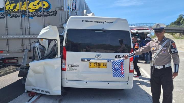 Kisah Duka Keluarga Penumpang Tol Cisumdawu: Kehilangan Mereka, Kini Hanya Berdua