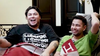 Senangnya Ivan Gunawan Terpilih Menyulam Kebaya Kerja untuk Raffi Ahmad