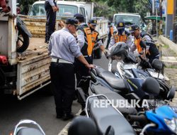 Aturannya Sudah Jelas: Dishub DKI Siap Tertibkan Parkir liar dengan Bantuan Juru Parkir Aturannya Sudah Jelas: Dishub DKI Siap Tertibkan Parkir liar dengan Bantuan Juru Parkir