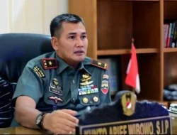 Kapuspen TNI Tolak Dugaan Politik dalam Penundaan Promosi Letjen Kunto Arief Wibowo Kapuspen TNI Tolak Dugaan Politik dalam Penundaan Promosi Letjen Kunto Arief Wibowo