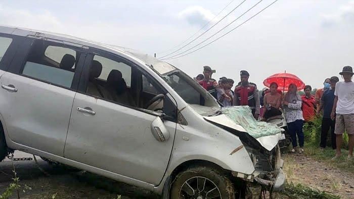Tragedi Livina yang Terjun ke Sungai Nganjuk: Jok Baris Dua Menjadi Saksi Bisu Kecelakaan Sopir Tidak Bisa Keluar