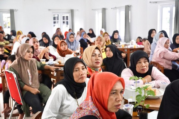 Dari Dana PNM Mekaar, 15 Juta Ibu Berdaya Kendalikan Ekonomi Rumah Tangga