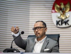 KPK akan Tinjau UU BUMN Tentang Keputusan untuk Direksi dan Komisaris Non-Penyelenggara Negara KPK akan Tinjau UU BUMN Tentang Keputusan untuk Direksi dan Komisaris Non-Penyelenggara Negara