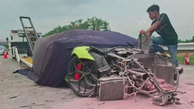 Awal Kerusuhan Lamborghini Revuelto Hancur di Tol Jombang: Melewati Batas Kecelakaan