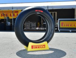 Pirelli Tetapkan Tanggal Uji Coba Perdana Ban MotoGP di Indonesia sebagai Pengganti Michelin Pirelli Tetapkan Tanggal Uji Coba Perdana Ban MotoGP di Indonesia sebagai Pengganti Michelin