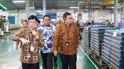 Panasonic Holdings PHK Ribuan Karyawan, Bagaimana Nasib Buruh di Indonesia?