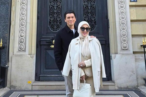 7 Gambar Eksklusif Syahrini Berbelanja Pribadi di Paris, Luar Biasa Mewah!