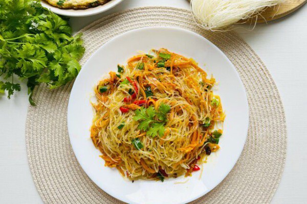 5 Resep Bihun Lezat: Dari Masakan Berat Hingga Camilan Menggugah Selera