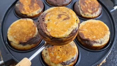 Resep Bolu Pisang Marmer Cokelat Keju Empuk dan Lezat