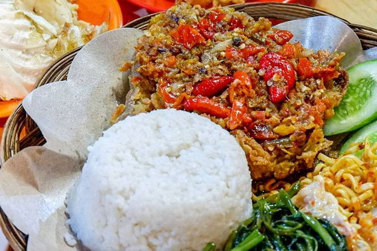 Kuliner Rahasia Murah dan Mengenyangkan untuk Pelajar di Surabaya: Nikmati Porsi Besar dengan Biaya Minimal
