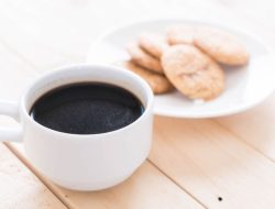 Boleh Tidak Sih Minum Kopi Sebelum Makan? Mari Kita Bahas! Boleh Tidak Sih Minum Kopi Sebelum Makan? Mari Kita Bahas!