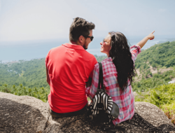 7 Cara Efektif Menyampaikan Hobi Mendaki Gunung Agar Pasangan Mendukung 7 Cara Efektif Menyampaikan Hobi Mendaki Gunung Agar Pasangan Mendukung