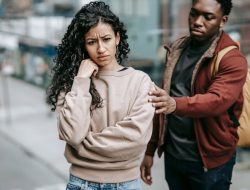 3 Tips Jitu Melawan Sikap Silent Treatment dari Psikolog, Jaga Kesehatan Mental! 3 Tips Jitu Melawan Sikap Silent Treatment dari Psikolog, Jaga Kesehatan Mental!