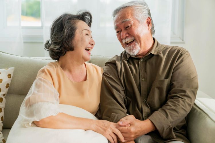 4 Zodiak yang Paling Mungkin Menemukan Cinta di Usia Lanjut, Tanda-tanda yang Jalannya Lebih Lambat Tapi Penuh Makna