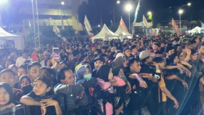 20 Ribu Orang Membanjiri Festival Rujak Uleg 2025 di Surabaya Expo Center; Warga Keluhkan Kekurangan Tempat Parkir