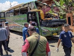 Kronologi Tragedi Bus ALS di Padang Panjang: Rem Blong saat Mendekati Terminal Kronologi Tragedi Bus ALS di Padang Panjang: Rem Blong saat Mendekati Terminal