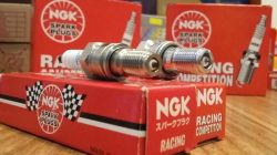 Ramai Dibicarakan Dinsos Sumut: Apa Perbedaan Antara Busi Racing dan Busi Konvensional?