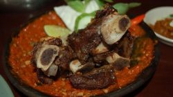 Rekomendasi Empuknya Iga Sapi di Seputar Surabaya: Destinasi Wajib Bagi Penggemar Kuliner